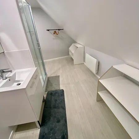 Indépendant 800 M De La Gare Du Mans *