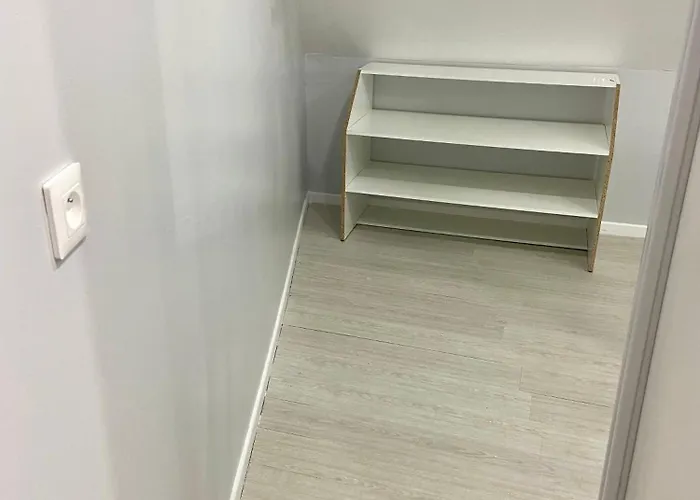 Independant 800 M De La Gare Du Mans