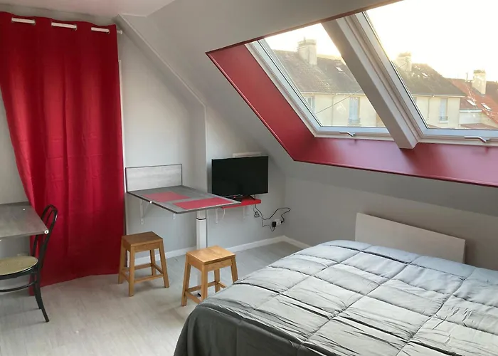 Independant 800 M De La Gare Du Mans 아파트